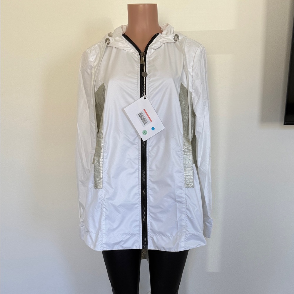 Women's activewear jacket size small no ka oi Italian design